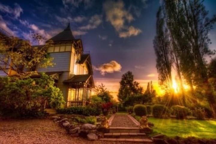 Swantown Inn photo 4