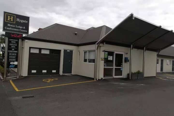 Hygate Motor Lodge photo 2
