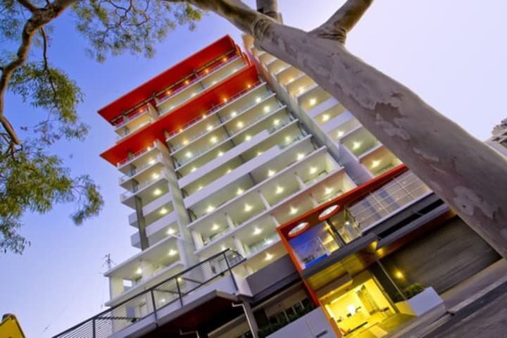 The Edge Apartment Hotel photo 2