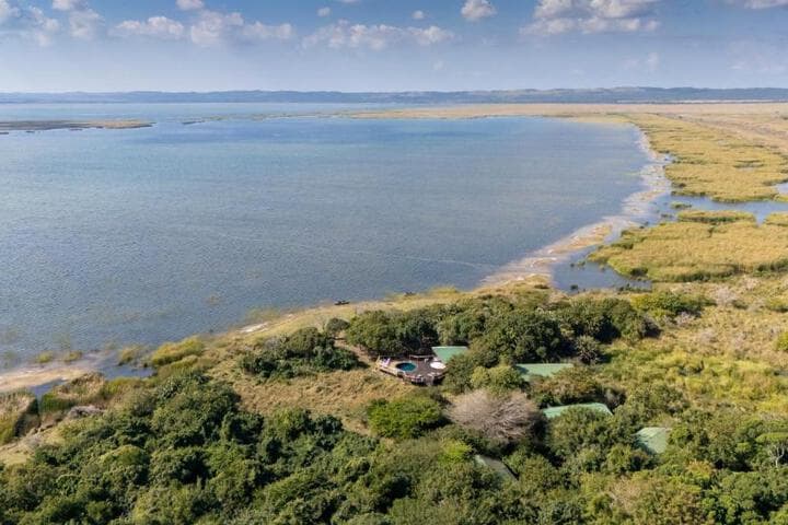 Makakatana Bay Lodge photo 5