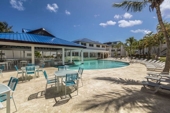 Ahnvee Resort Adults Only photo 3