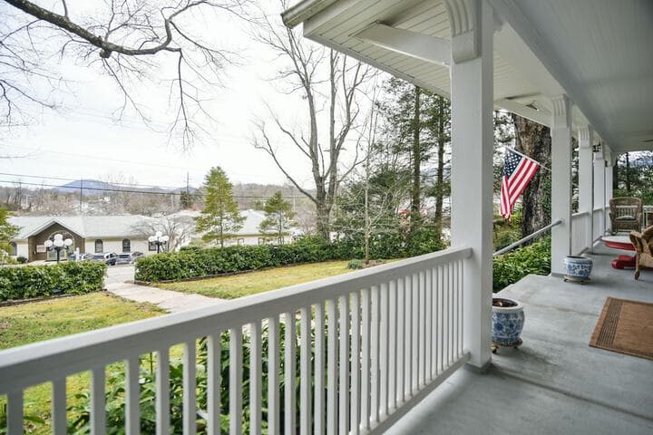 Love Lane Bed & Breakfast photo 5