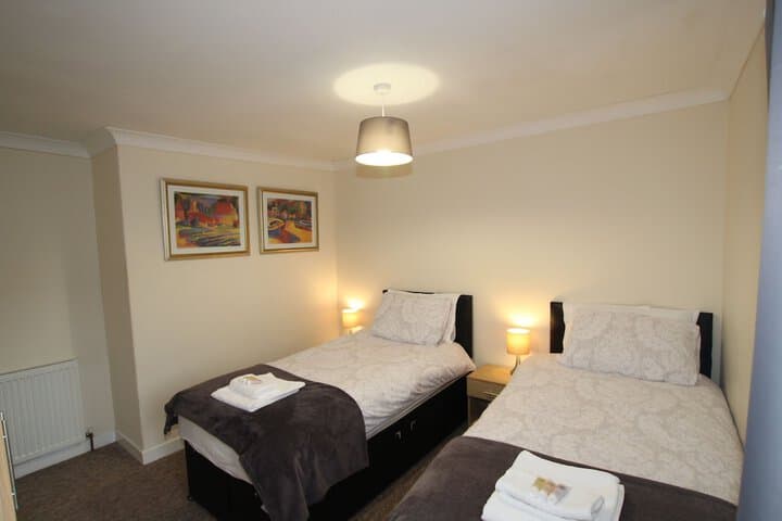 Shotts Home From Home photo 3