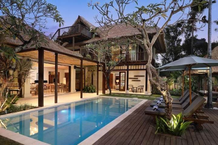 Jimbaran Beach Villas by Nakula photo 4