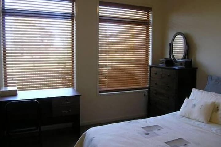 Insaa Serviced Apartments Dandenong photo 5