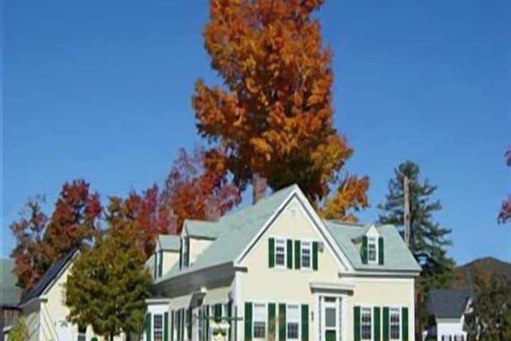 Campton destination view