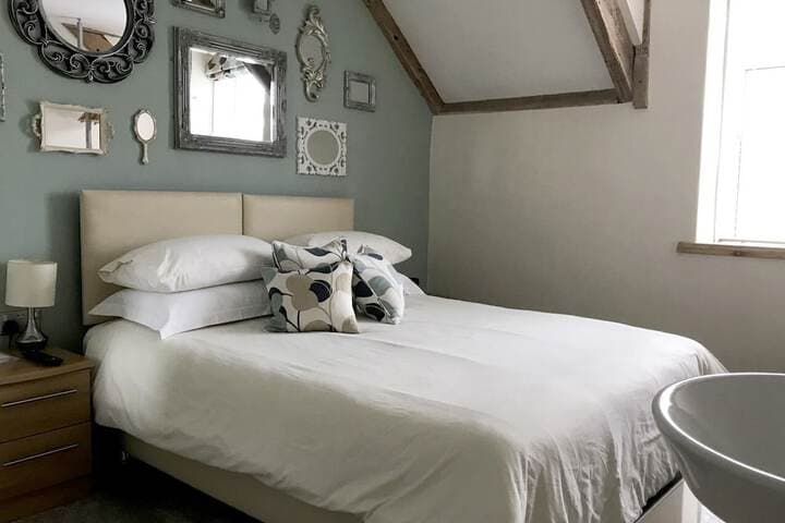 St Bernards Guesthouse photo 5