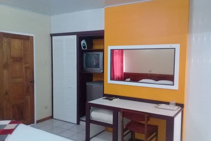 Moniques Guesthouse photo 2