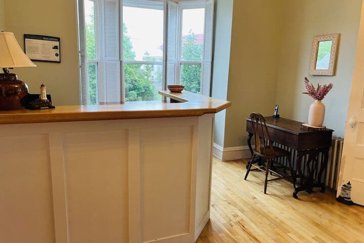 McLean House Bed & Breakfast photo 3