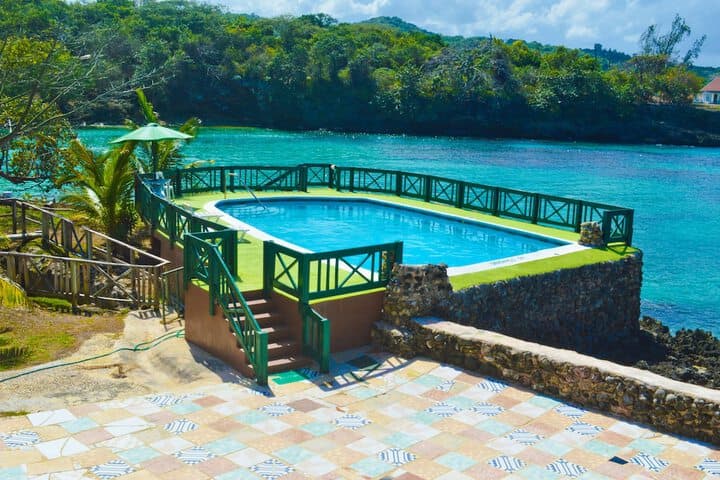 Cousins Cove destination view