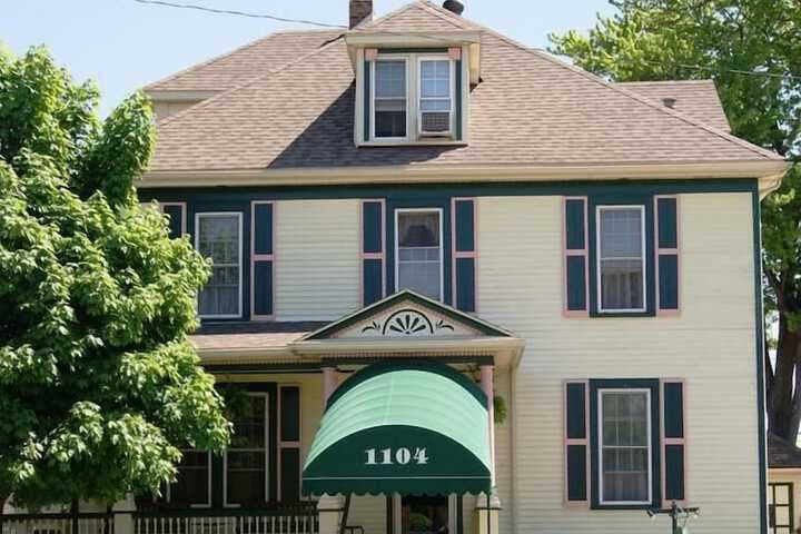 Ye Olde Walkerville Bed & Breakfast photo 5