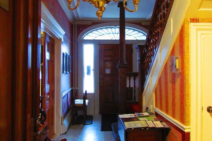 The Noble Suites photo 2