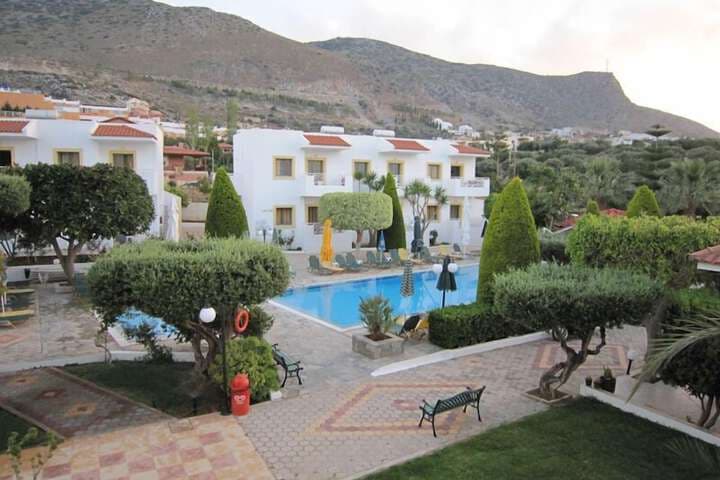 Nikolas Villas Apartments photo 4