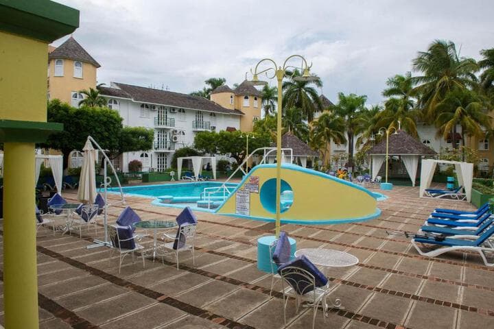 Sandcastles Beach Studios photo 2