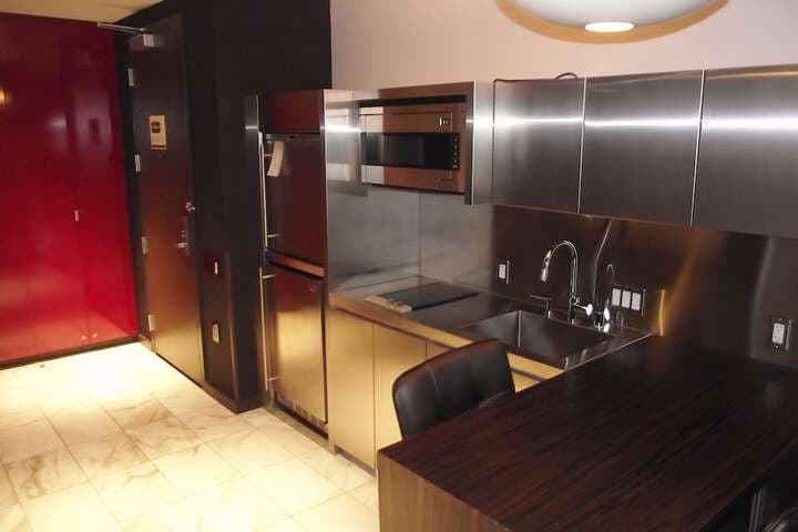 Luxury Suites at the Palms photo 5