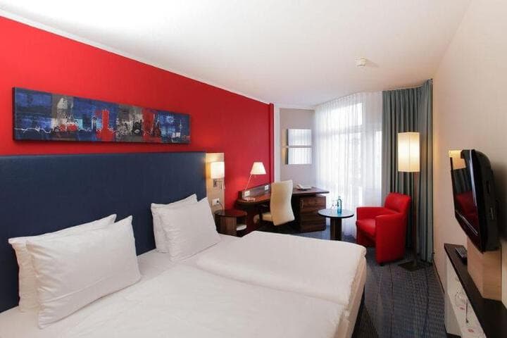 H+ Hotel Köln Brühl photo 1