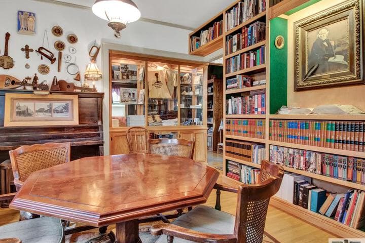 Robins Nest Bed & Breakfast photo 5
