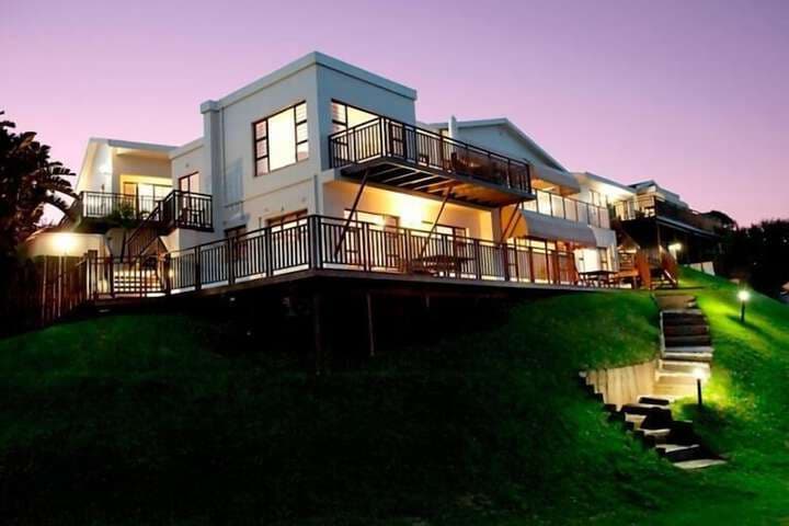 Fairlight Beach House photo 2