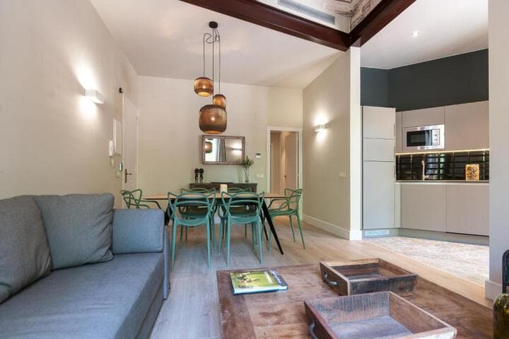 Weflating Suites Sant Antoni Market photo 2