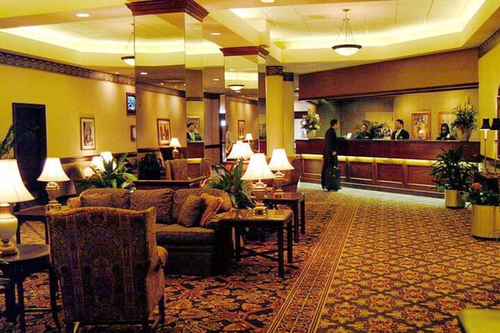 Holiday Inn Charlotte Center City photo 3