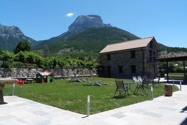 Puerta de Ordesa Garden photo 5