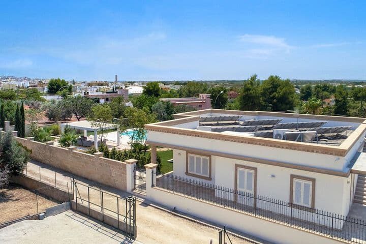 Villa Loran photo 3