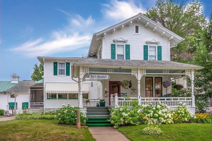 Carriage House B&B photo 2