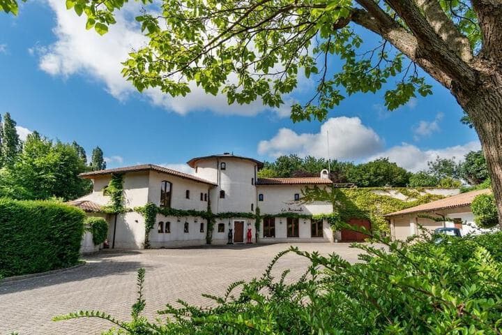 La Hacienda photo 3