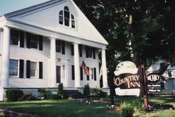 Sturbridge Country Inn photo 4