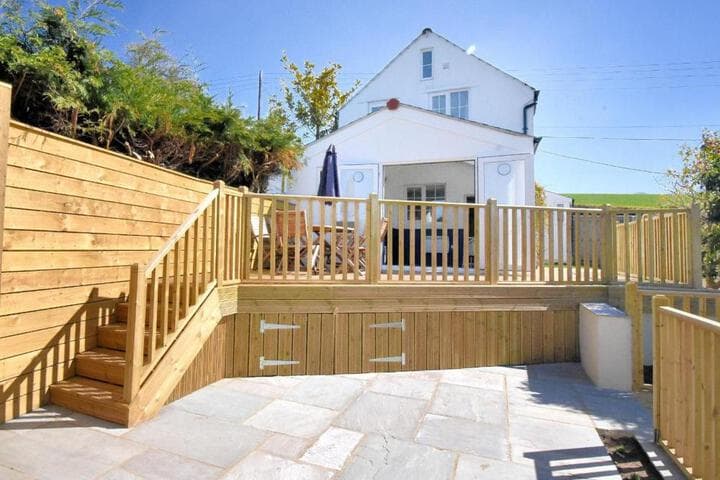 Hillside Cottage photo 1