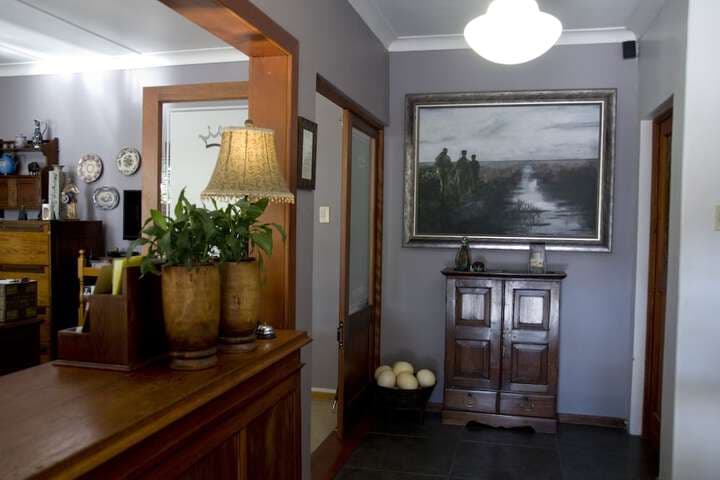 The Crown Guesthouse photo 2