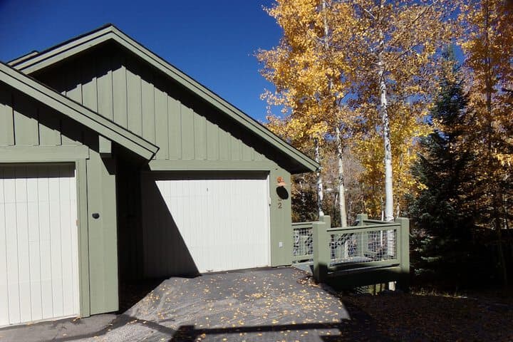Anemone Townhome 3 Bed 3 Bath photo 3
