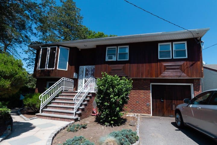 Cheerful & Beautiful 3 Bedroom Ranch photo 4