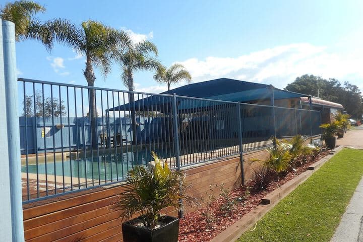 Two Shores Holiday Village photo 3