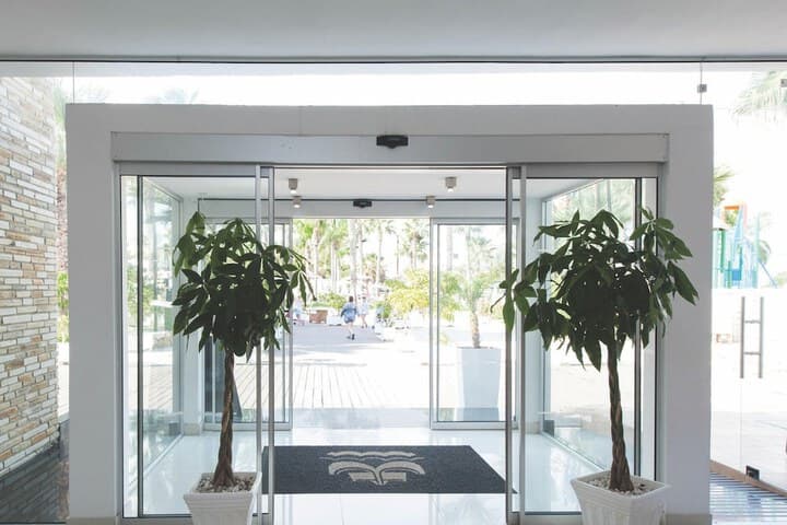 Marlita Beach Hotel Apartments photo 4