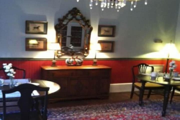 Oak Manor Inn photo 3