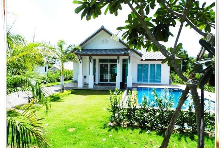 Cha am Pool Villa photo 2