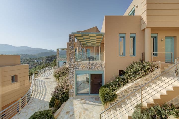 Ouzo Houses 1 photo 2