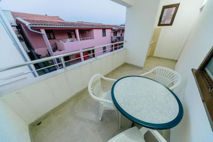 MC Apartments photo 2