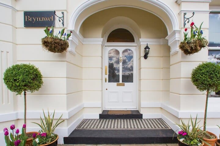 James Place at Brynawel photo 2