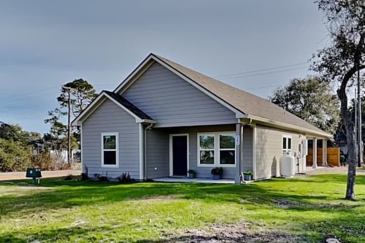 Holiday Hideaway photo 2