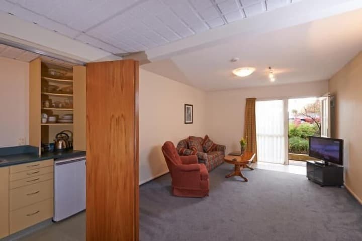 Birchwood Manor Motel photo 4