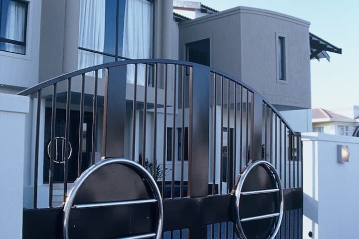 Atlantic Waves Guest House photo 3