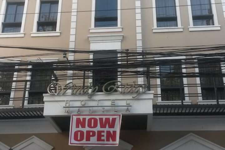 The Windy Ridge Hotel Manila photo 4