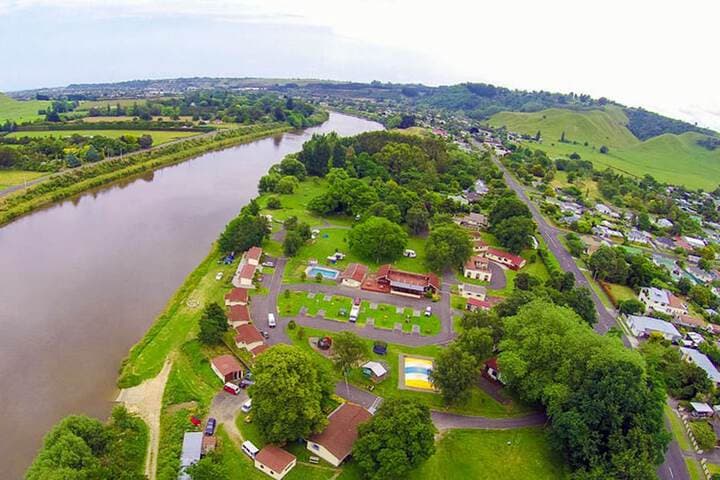 Whanganui River Top 10 Holiday Park photo 2