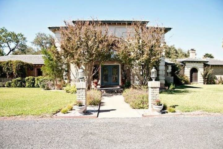 Live Oaks Bed&Breakfast photo 2