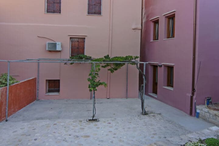 Kasteli Suites photo 2