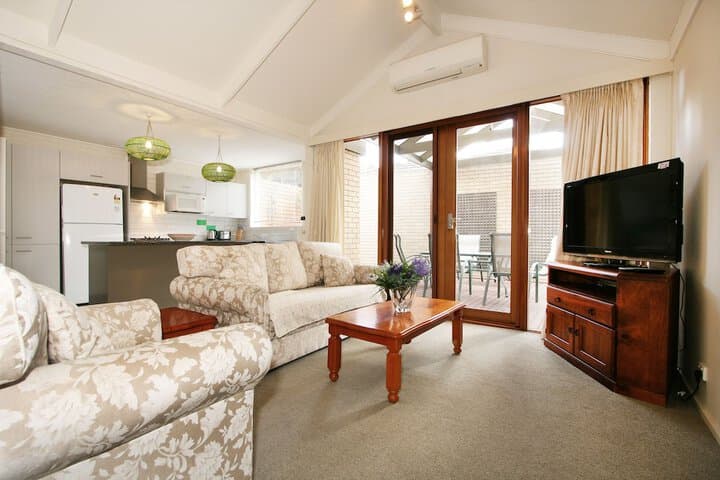 Wattle Holiday Rental photo 5