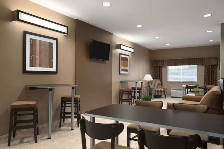 Sonesta Essential Fairmont photo 3
