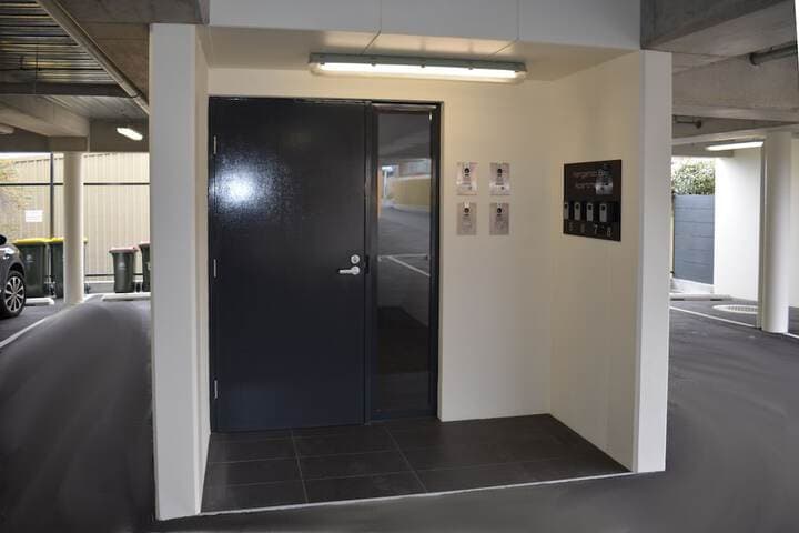Kangaroo Bay Apartments photo 4